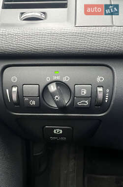 Внедорожник / Кроссовер Volvo XC60 2012 в 