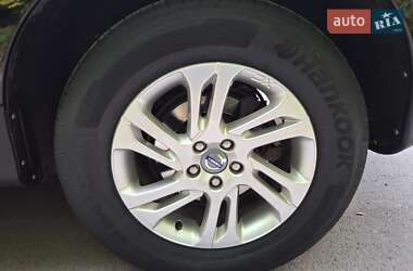 Внедорожник / Кроссовер Volvo XC60 2012 в 