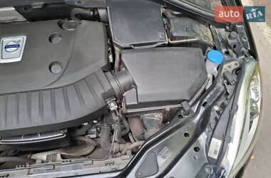 Внедорожник / Кроссовер Volvo XC60 2012 в 