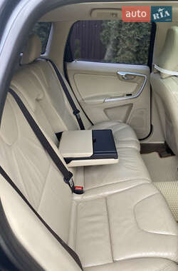 Внедорожник / Кроссовер Volvo XC60 2009 в 