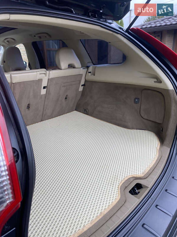 Внедорожник / Кроссовер Volvo XC60 2009 в Луцке