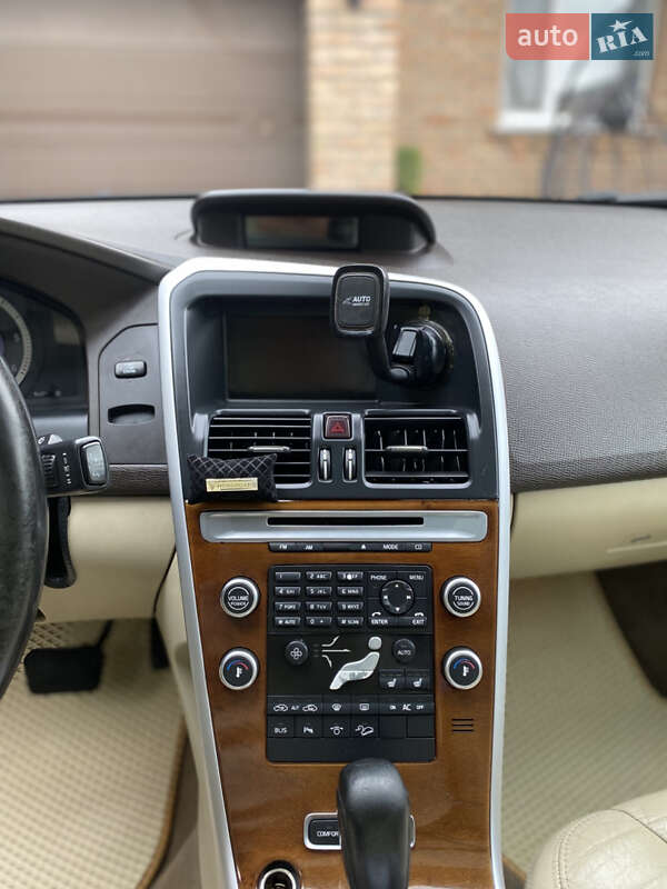 Внедорожник / Кроссовер Volvo XC60 2009 в Луцке