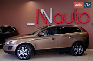 Внедорожник / Кроссовер Volvo XC60 2012 в 