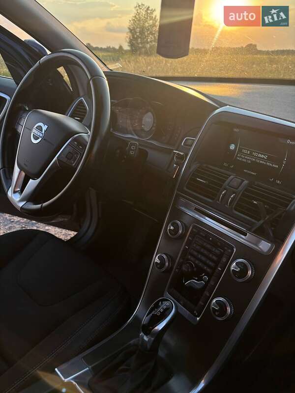Внедорожник / Кроссовер Volvo XC60 2015 в Виннице фото 17 Внедорожник / Кроссовер Volvo XC60 2015 в Виннице