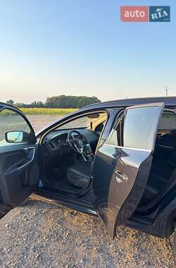 Внедорожник / Кроссовер Volvo XC60 2015 в 