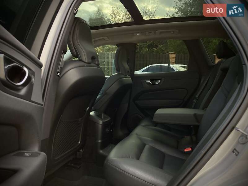 Позашляховик / Кросовер Volvo XC60 2023 в Києві