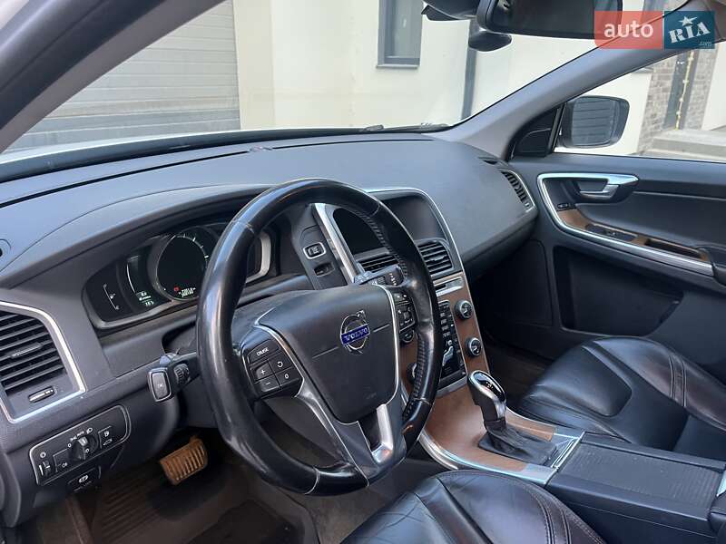 Позашляховик / Кросовер Volvo XC60 2013 в Києві
