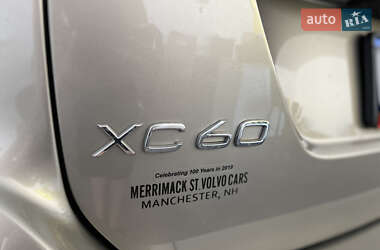 Позашляховик / Кросовер Volvo XC60 2016 в 