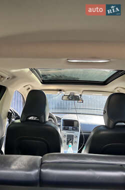 Позашляховик / Кросовер Volvo XC60 2011 в  фото 5 Позашляховик / Кросовер Volvo XC60 2011 в