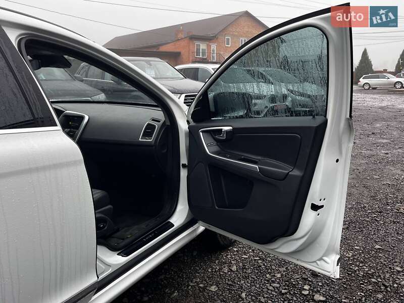 Внедорожник / Кроссовер Volvo XC60 2015 в Луцке