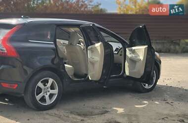 Позашляховик / Кросовер Volvo XC60 2010 в  фото 6 Позашляховик / Кросовер Volvo XC60 2010 в