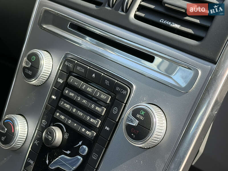 Внедорожник / Кроссовер Volvo XC60 2016 в Ровно