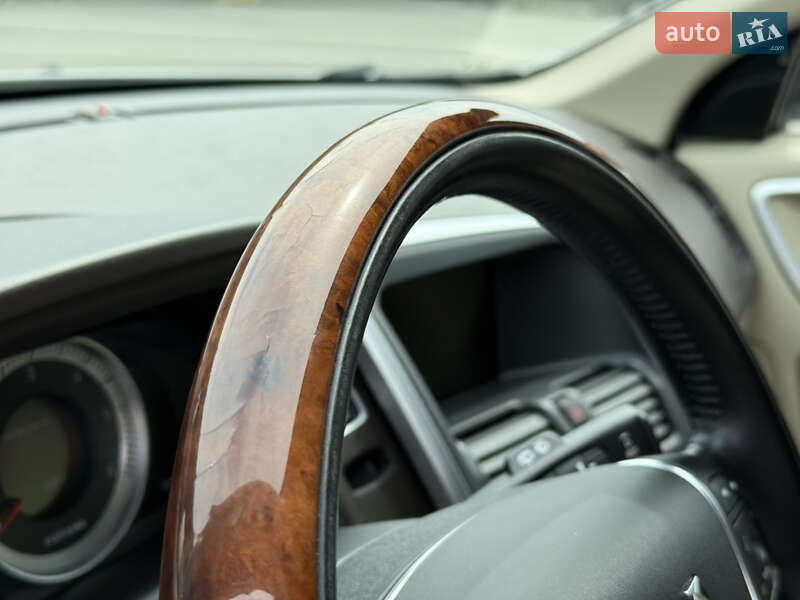 Внедорожник / Кроссовер Volvo XC60 2012 в Ровно