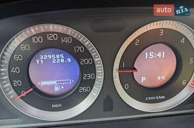 Позашляховик / Кросовер Volvo XC60 2009 в 