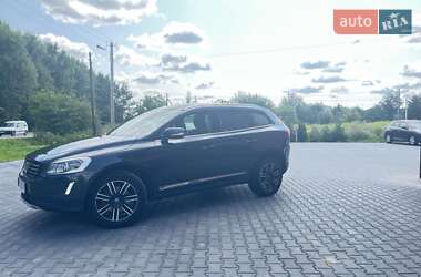 Внедорожник / Кроссовер Volvo XC60 2017 в 