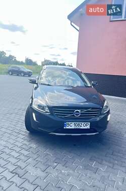 Внедорожник / Кроссовер Volvo XC60 2017 в 