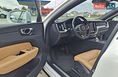 Позашляховик / Кросовер Volvo XC60 2017 в  фото 35 Позашляховик / Кросовер Volvo XC60 2017 в
