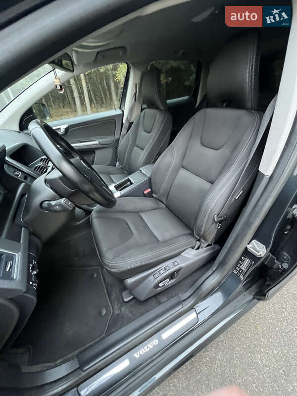 Позашляховик / Кросовер Volvo XC60 2014 в Луцьку