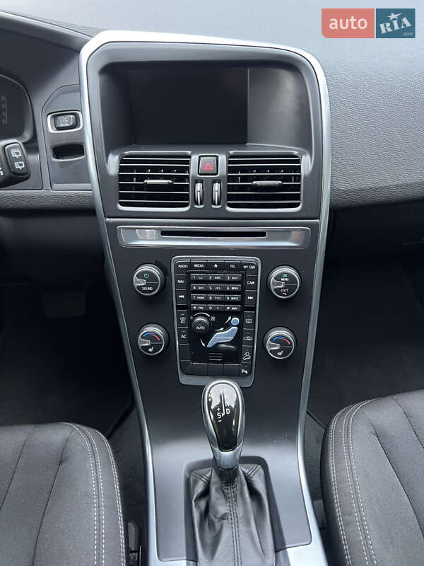 Позашляховик / Кросовер Volvo XC60 2014 в Луцьку