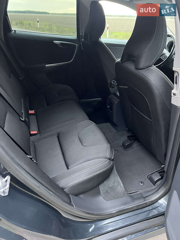 Позашляховик / Кросовер Volvo XC60 2014 в Луцьку