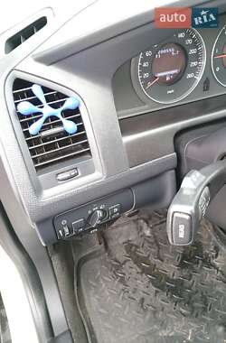 Позашляховик / Кросовер Volvo XC60 2010 в 
