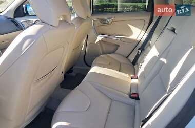 Внедорожник / Кроссовер Volvo XC60 2014 в 
