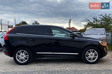 Позашляховик / Кросовер Volvo XC60 2016 в 
