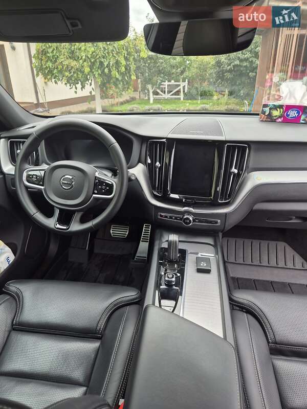 Внедорожник / Кроссовер Volvo XC60 2021 в Киеве фото 13 Внедорожник / Кроссовер Volvo XC60 2021 в Киеве