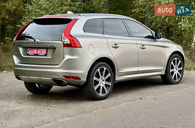 Внедорожник / Кроссовер Volvo XC60 2015 в 