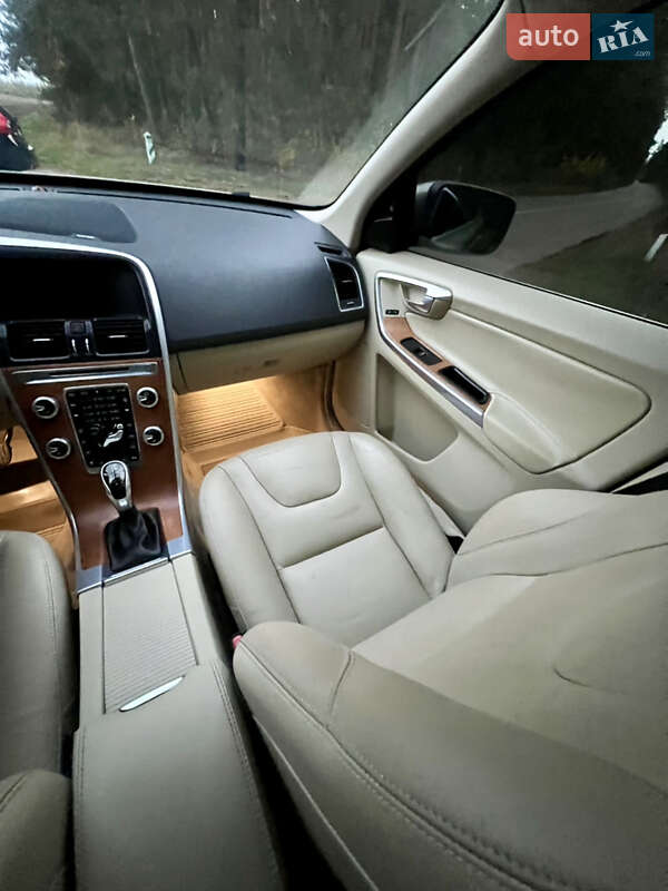 Позашляховик / Кросовер Volvo XC60 2015 в Луцьку фото 22 Позашляховик / Кросовер Volvo XC60 2015 в Луцьку