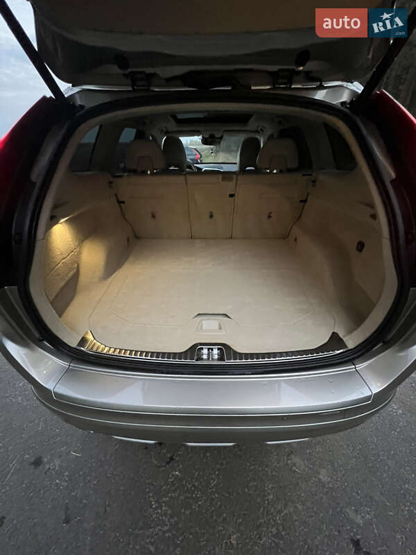 Позашляховик / Кросовер Volvo XC60 2015 в Луцьку фото 38 Позашляховик / Кросовер Volvo XC60 2015 в Луцьку