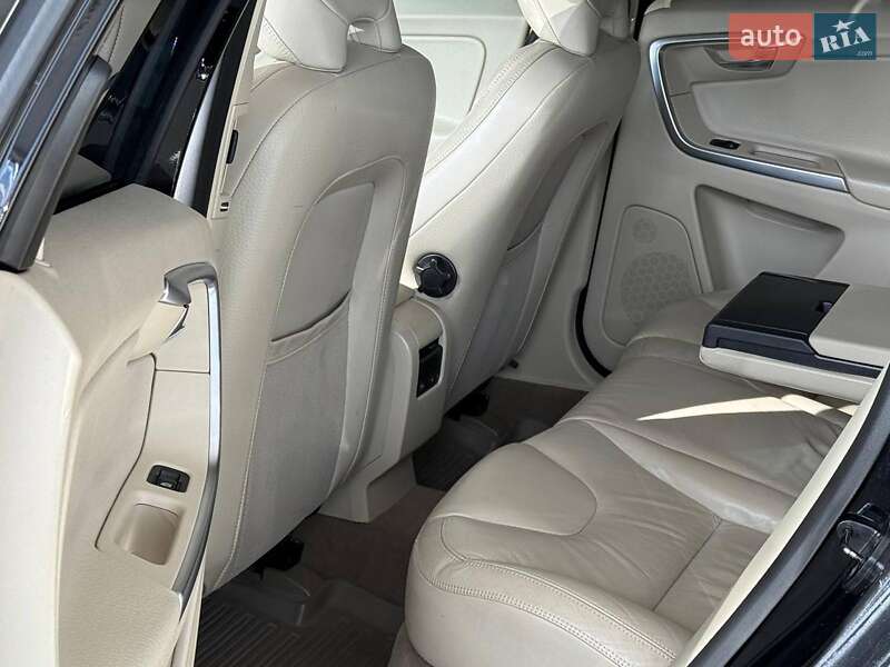 Внедорожник / Кроссовер Volvo XC60 2009 в Одессе фото 15 Внедорожник / Кроссовер Volvo XC60 2009 в Одессе