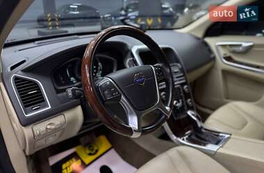 Внедорожник / Кроссовер Volvo XC60 2013 в 