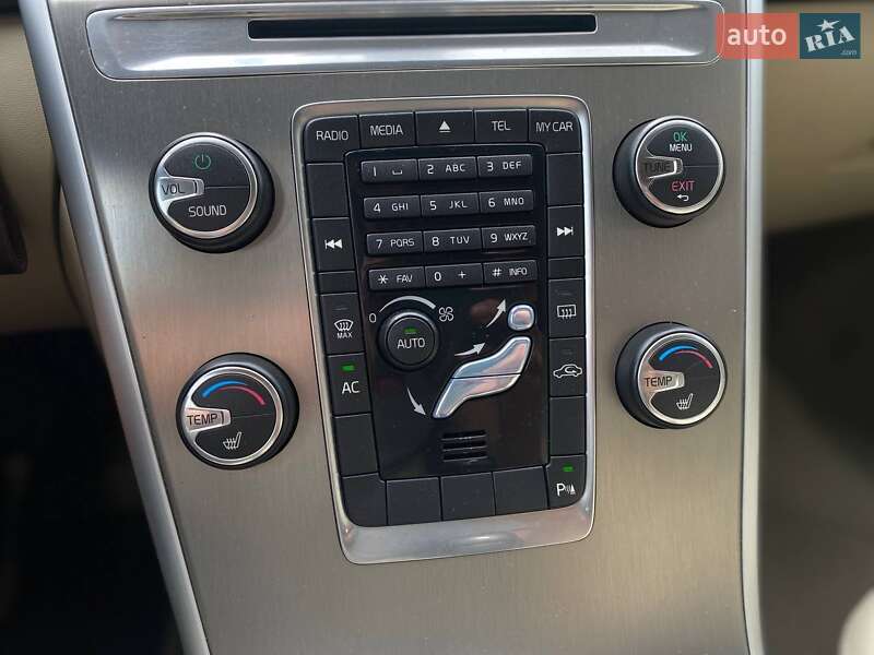 Позашляховик / Кросовер Volvo XC60 2011 в Києві