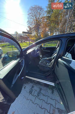 Внедорожник / Кроссовер Volvo XC60 2012 в 