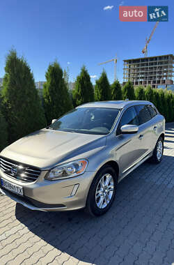 Внедорожник / Кроссовер Volvo XC60 2014 в 