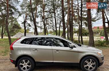 Позашляховик / Кросовер Volvo XC60 2012 в  фото 4 Позашляховик / Кросовер Volvo XC60 2012 в