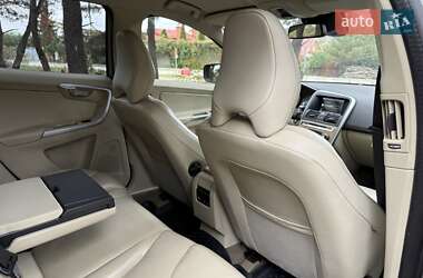 Позашляховик / Кросовер Volvo XC60 2012 в  фото 30 Позашляховик / Кросовер Volvo XC60 2012 в