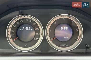Позашляховик / Кросовер Volvo XC60 2012 в  фото 43 Позашляховик / Кросовер Volvo XC60 2012 в