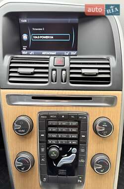 Позашляховик / Кросовер Volvo XC60 2012 в  фото 44 Позашляховик / Кросовер Volvo XC60 2012 в