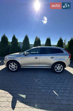 Внедорожник / Кроссовер Volvo XC60 2014 в 