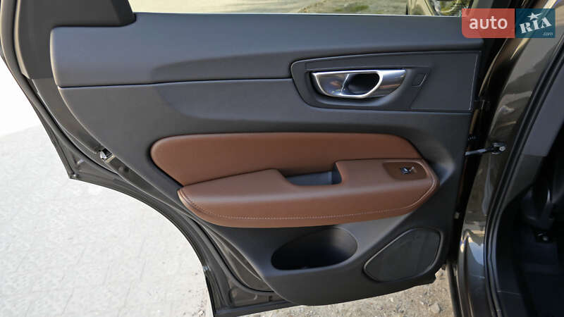 Внедорожник / Кроссовер Volvo XC60 2021 в Львове фото 63 Внедорожник / Кроссовер Volvo XC60 2021 в Львове