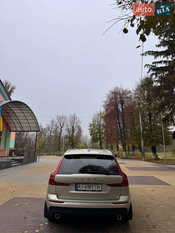 Внедорожник / Кроссовер Volvo XC60 2019 в Киеве