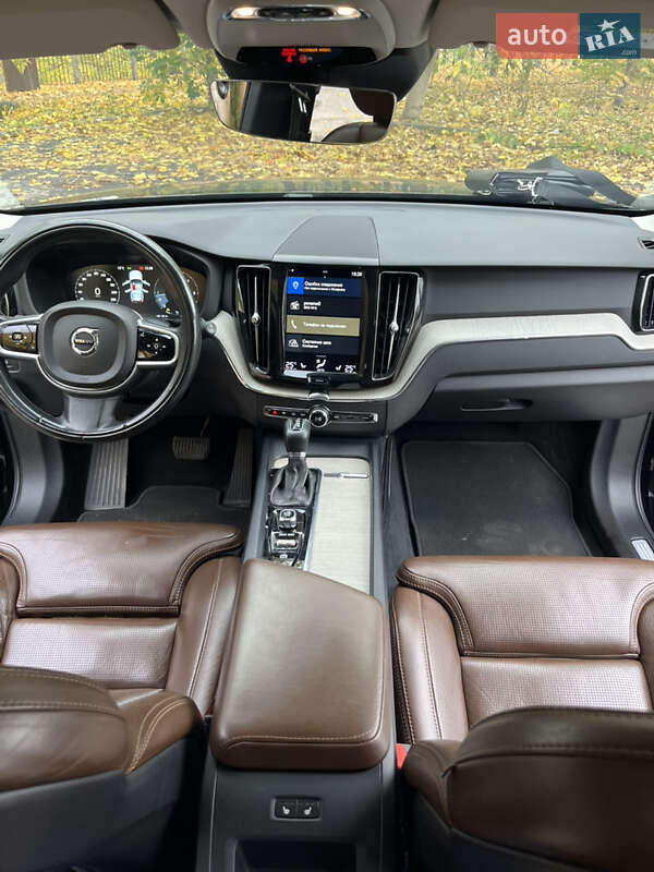 Внедорожник / Кроссовер Volvo XC60 2017 в Виннице