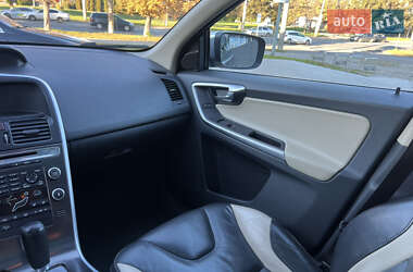 Позашляховик / Кросовер Volvo XC60 2010 в  фото 46 Позашляховик / Кросовер Volvo XC60 2010 в