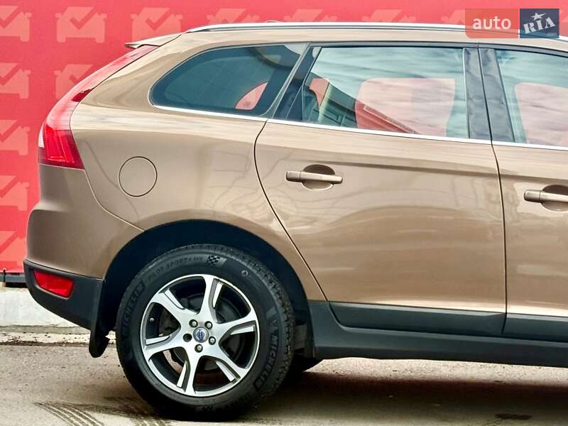 Позашляховик / Кросовер Volvo XC60 2012 в Києві фото 23 Позашляховик / Кросовер Volvo XC60 2012 в Києві