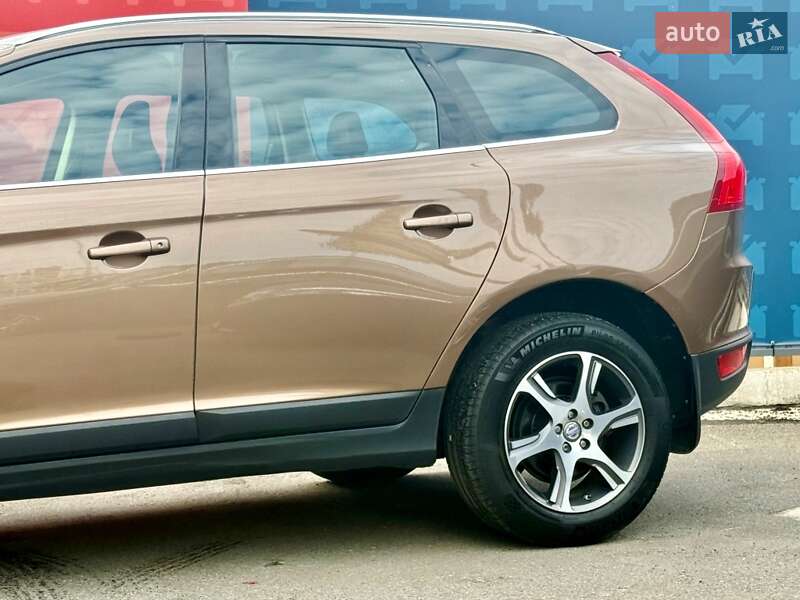 Позашляховик / Кросовер Volvo XC60 2012 в Києві фото 26 Позашляховик / Кросовер Volvo XC60 2012 в Києві
