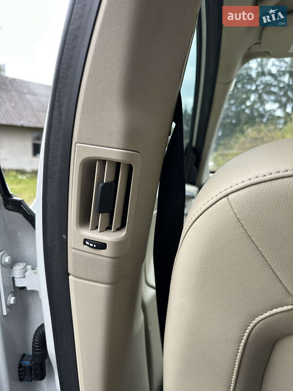 Внедорожник / Кроссовер Volvo XC60 2015 в Самборе фото 22 Внедорожник / Кроссовер Volvo XC60 2015 в Самборе