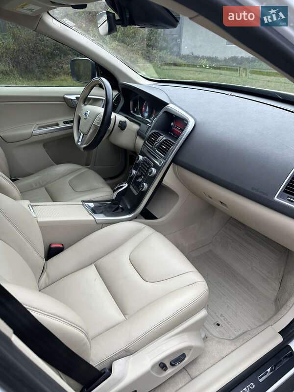 Внедорожник / Кроссовер Volvo XC60 2015 в Самборе фото 39 Внедорожник / Кроссовер Volvo XC60 2015 в Самборе