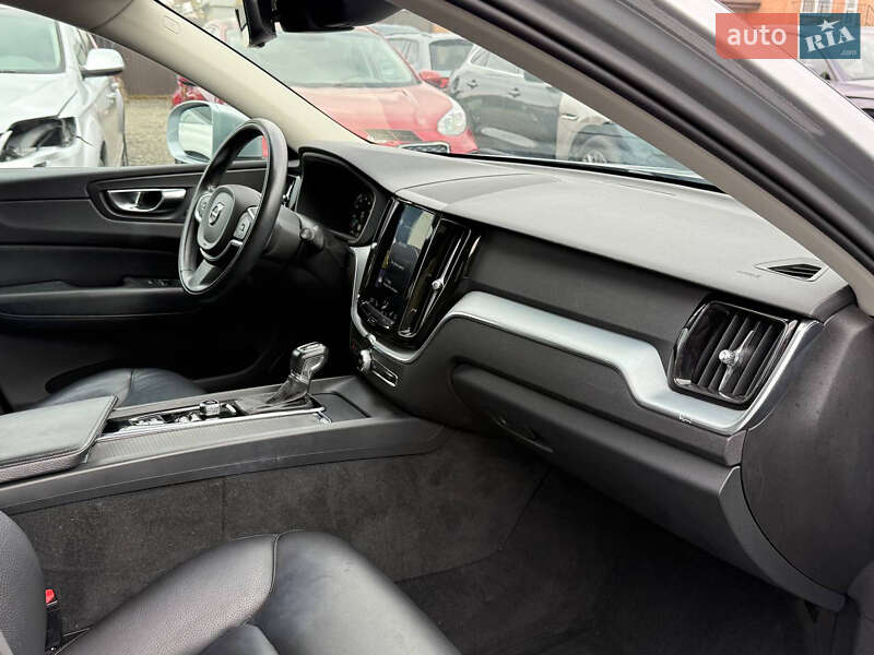 Позашляховик / Кросовер Volvo XC60 2018 в Луцьку фото 24 Позашляховик / Кросовер Volvo XC60 2018 в Луцьку